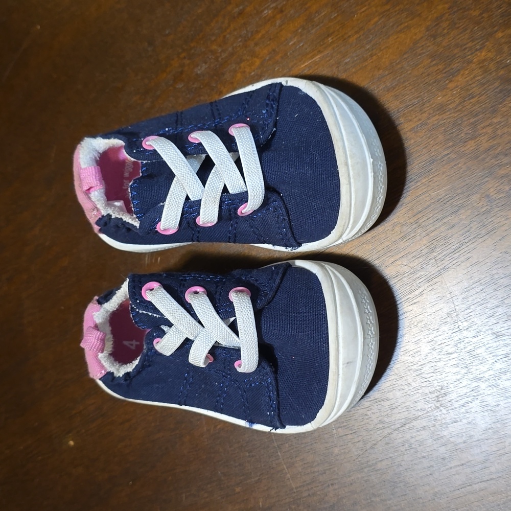 Wonder nation sneakers size 4‎ Navy Blue and pink
